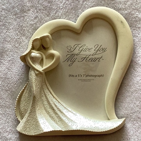 “I Give You My Heart” 5x7 Cream Picture Frame - Picture 2 of 7
